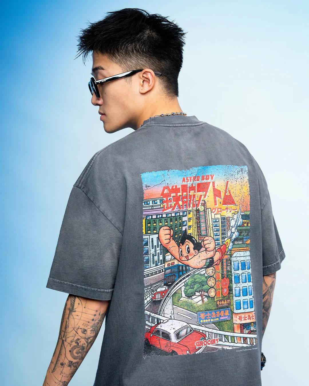 GROCERY x TOY QUBE ASTRO BOY HONG KONG POSTER TEE/ WASHED CHARCOAL