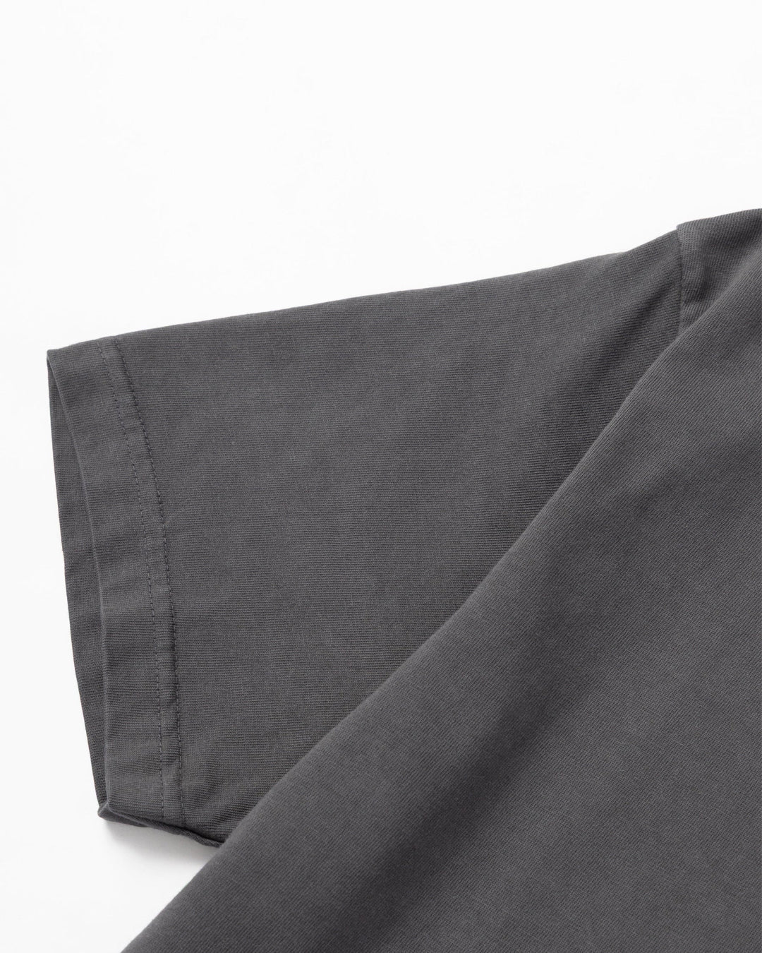Nourish Pocket Tee - Charcoal