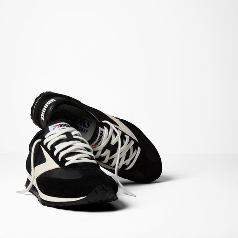 BROOKS VANGUARD - BLACK/COCONUT MILK