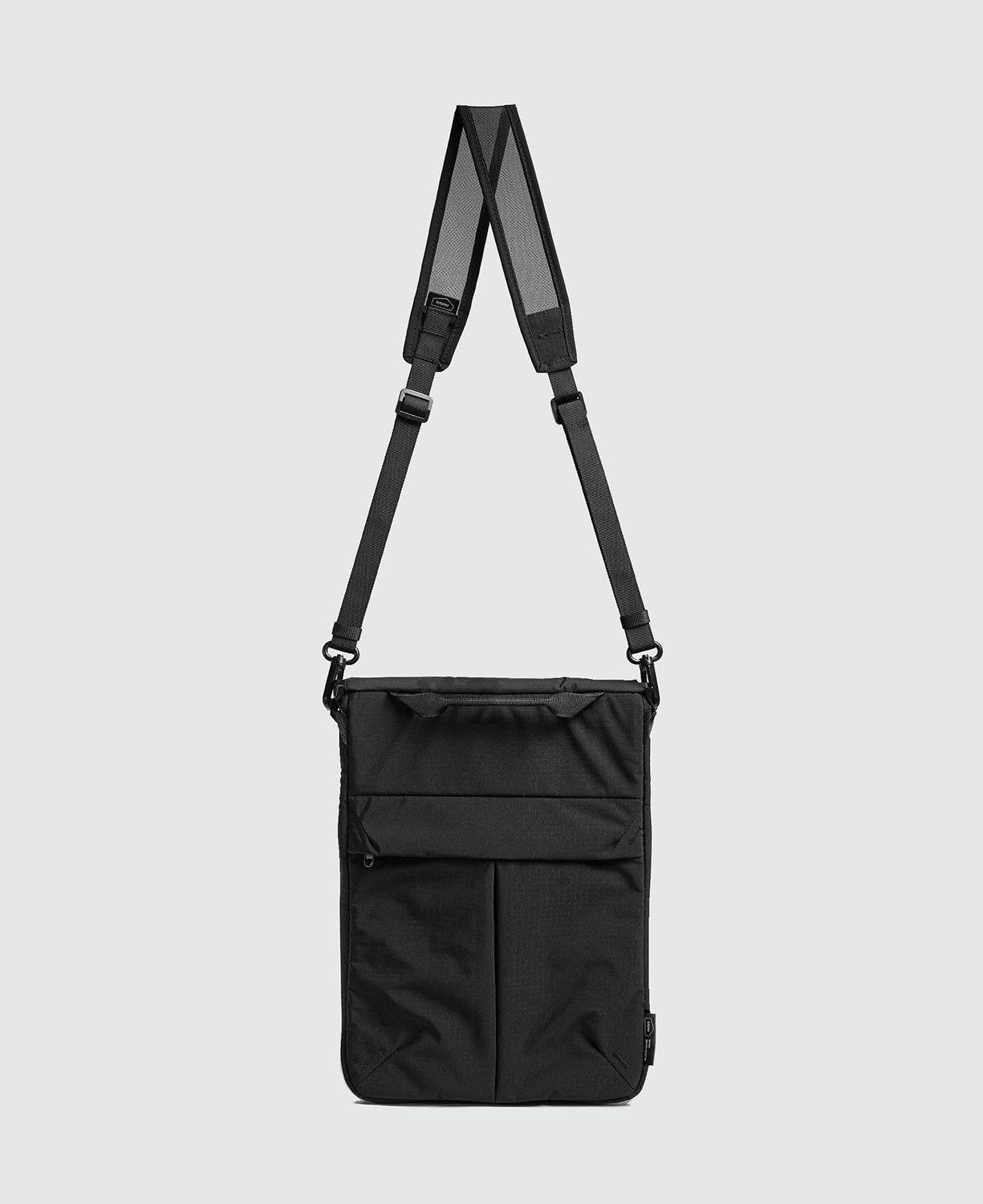 Essential 16-inch Laptop Sling