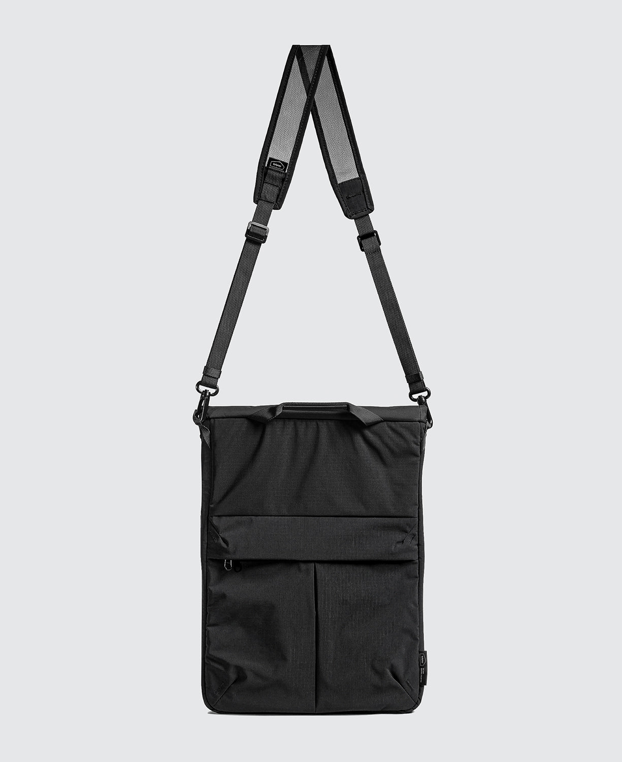 Essential 16-inch Laptop Sling