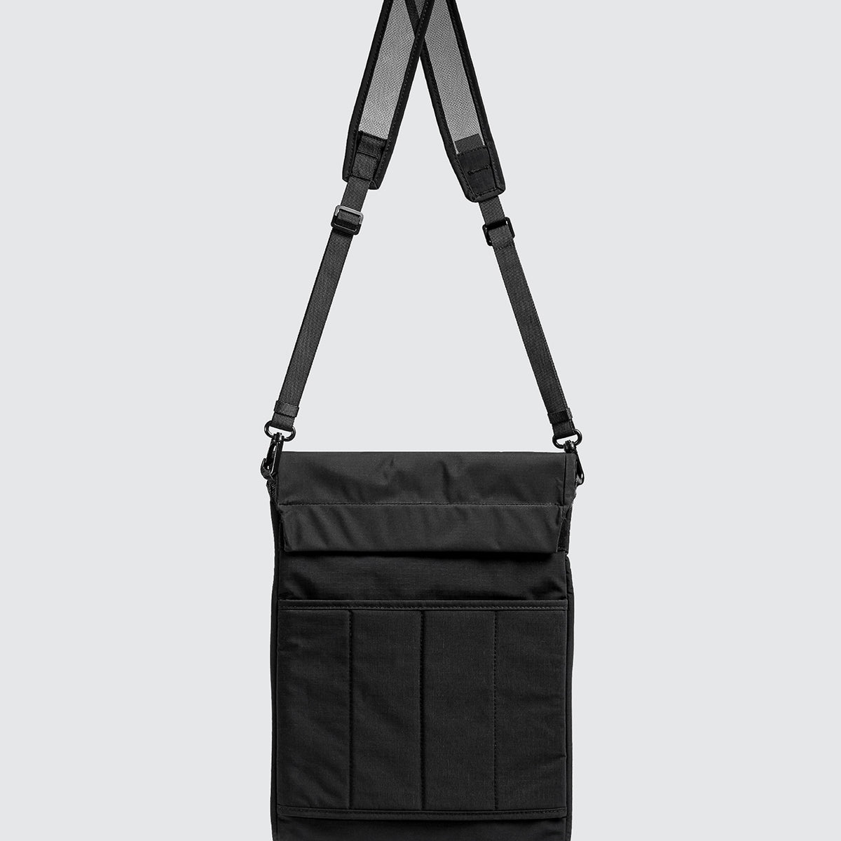Essential 16-inch Laptop Sling