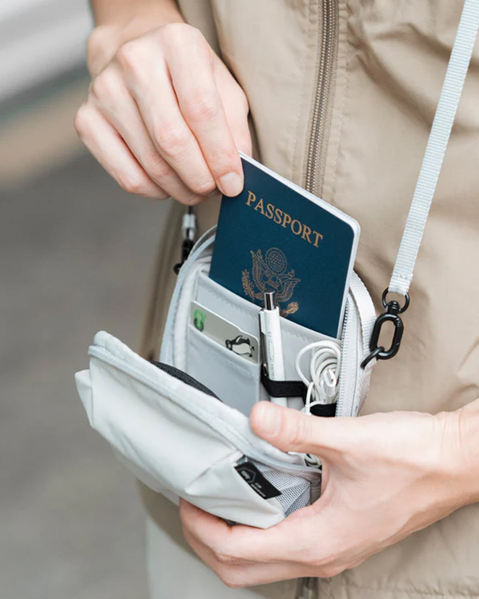 Essential 0.5L Transit Pouch
