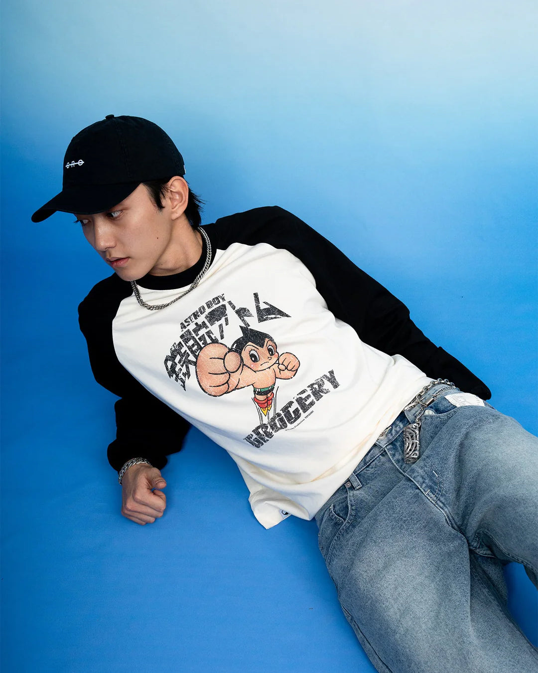 GROCERY x TOY QUBE ASTRO BOY GRAPHIC RAGLAN LONG TOP/ BLACK & CREAM