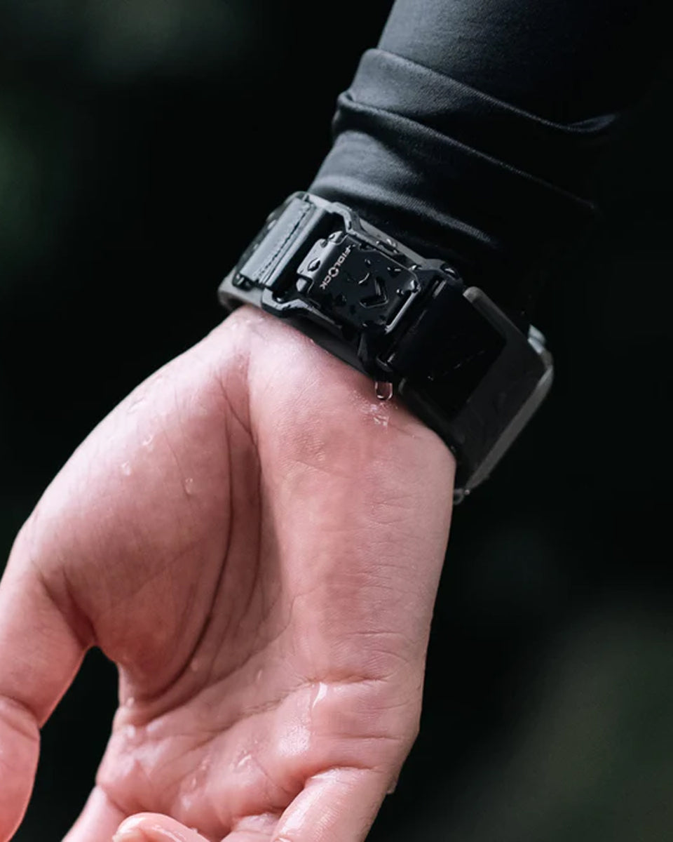 Waterproof FKM Rubber Fidlock Quick Release Watch Band
for Apple Watch Ultra / 46 / 45 / 44 mm