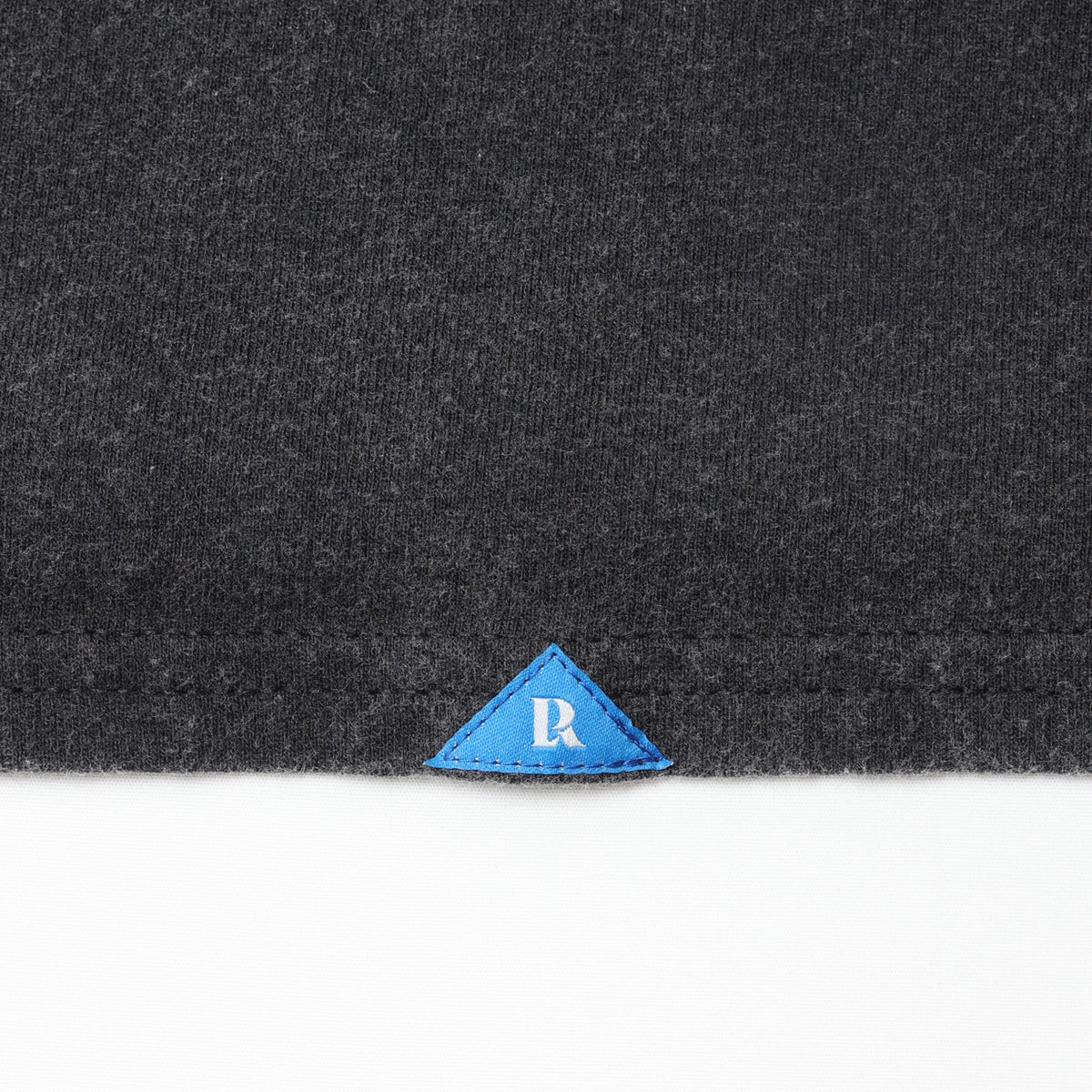 SLEEVE FONT L/S TEE - BLACK