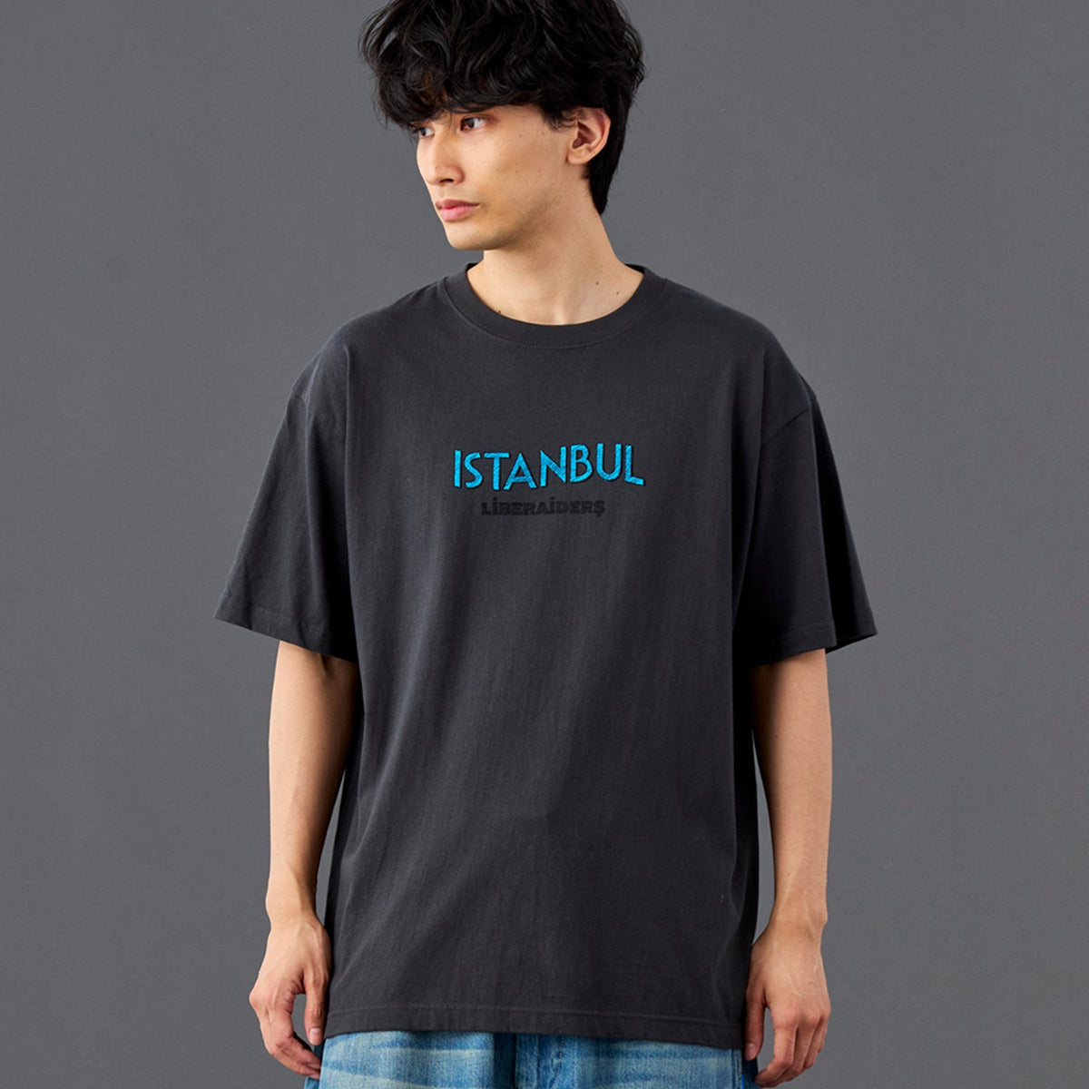 Istanbul Tee  - Charcoal