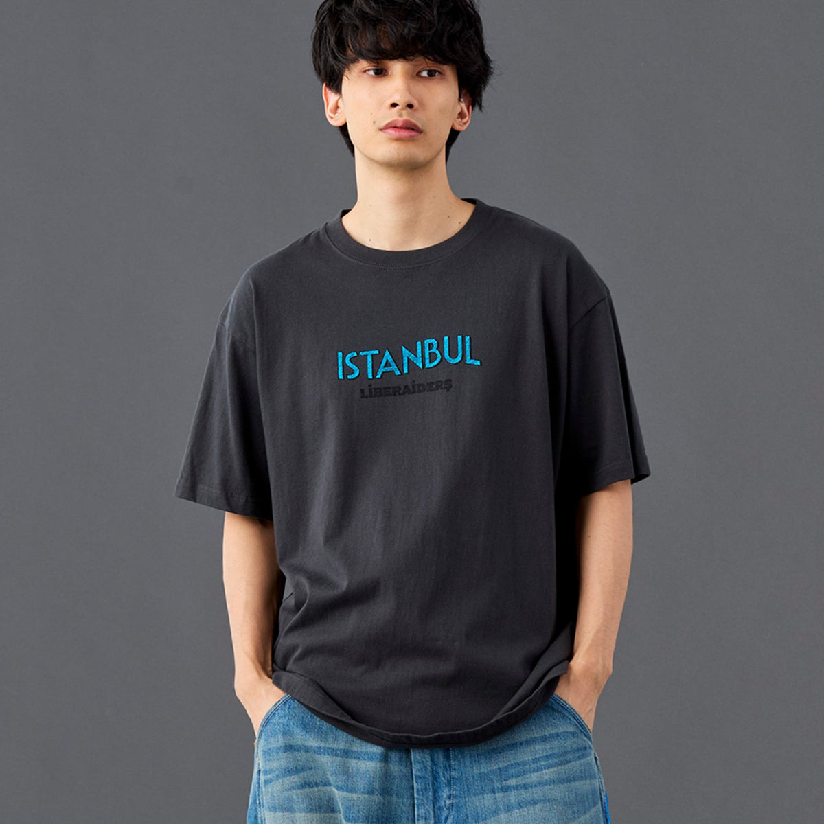 Istanbul Tee  - Charcoal