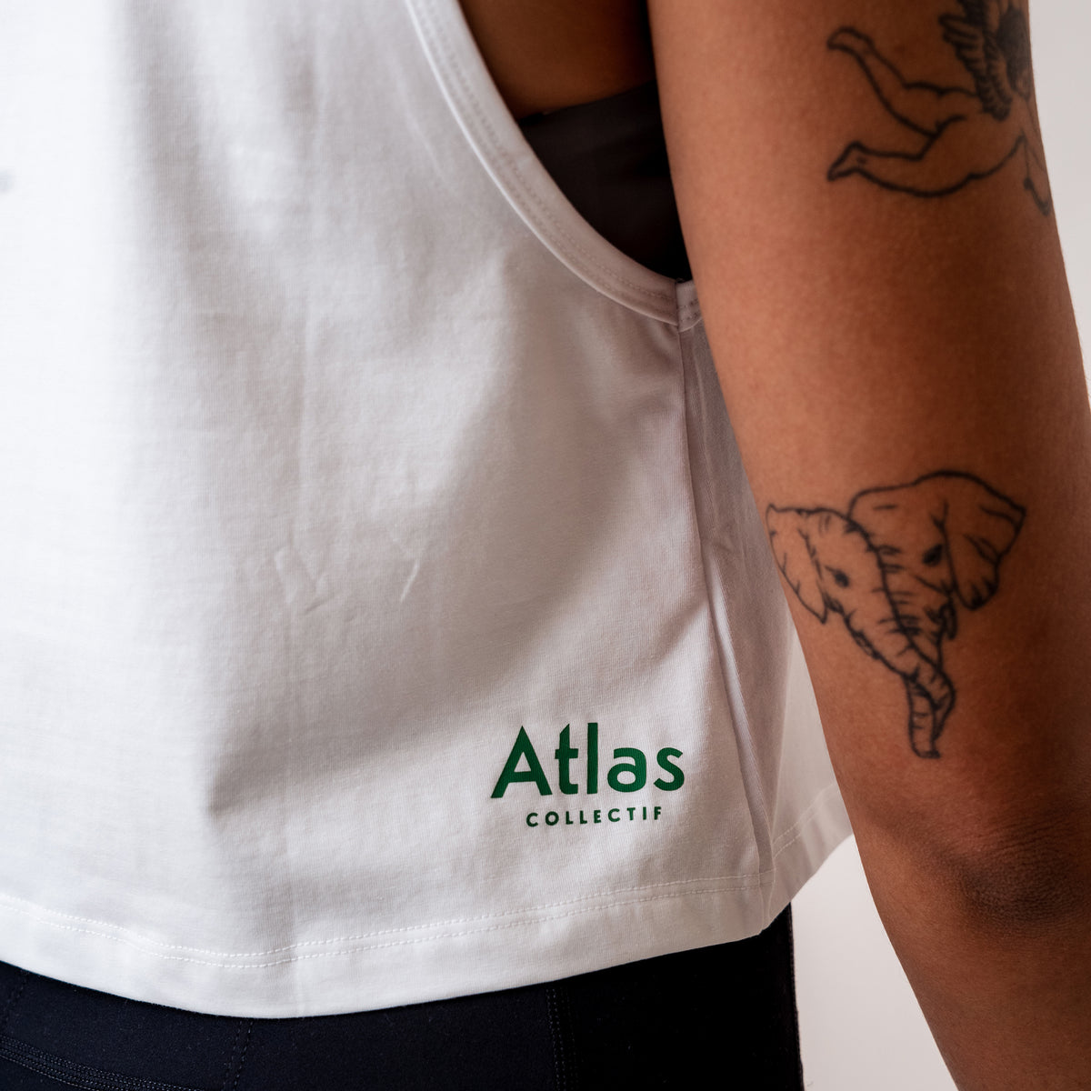 Amoeba WMNS Crop Tank White