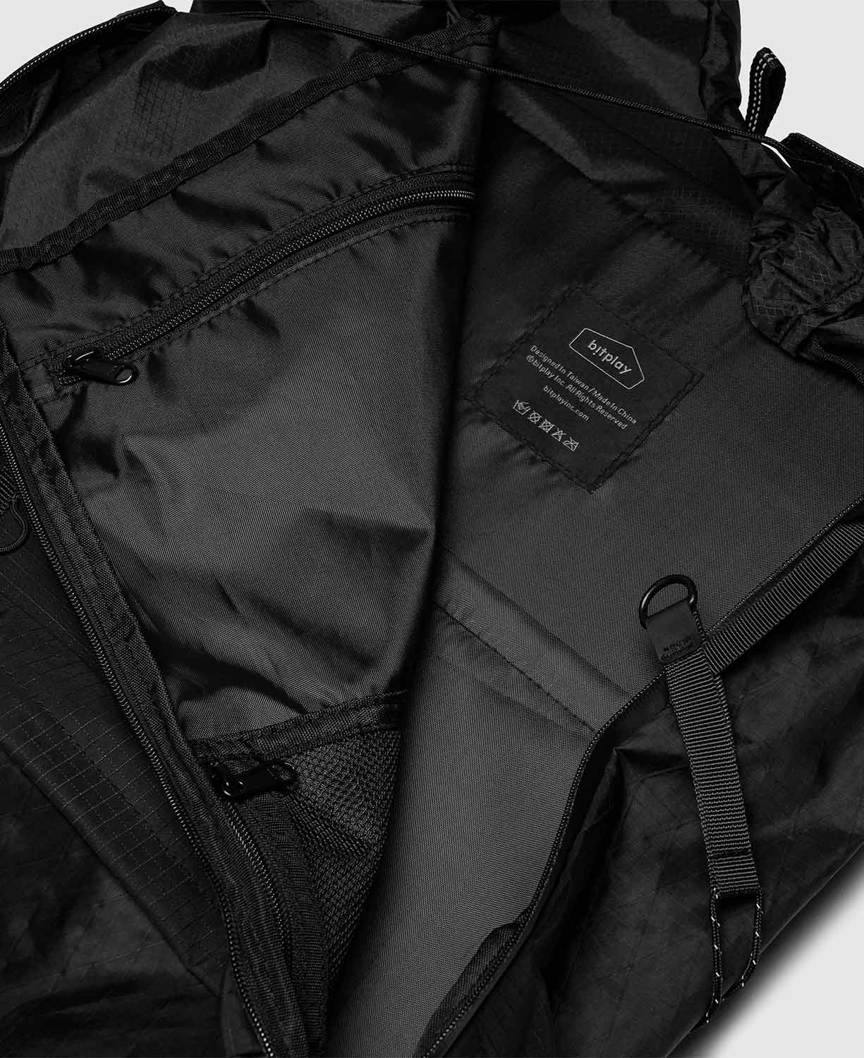28L Backpack Black Series