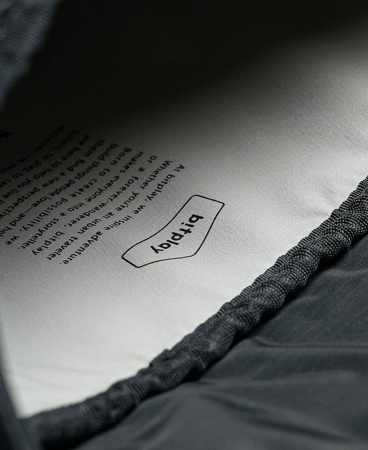 Essential 14-inch Laptop Sling