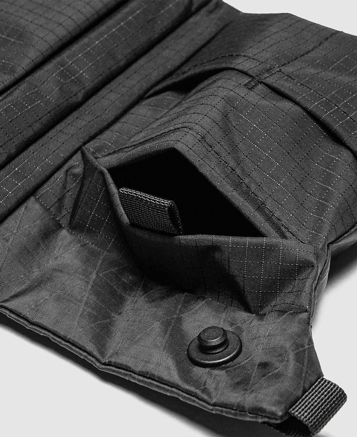 2L Sacoche Black Series