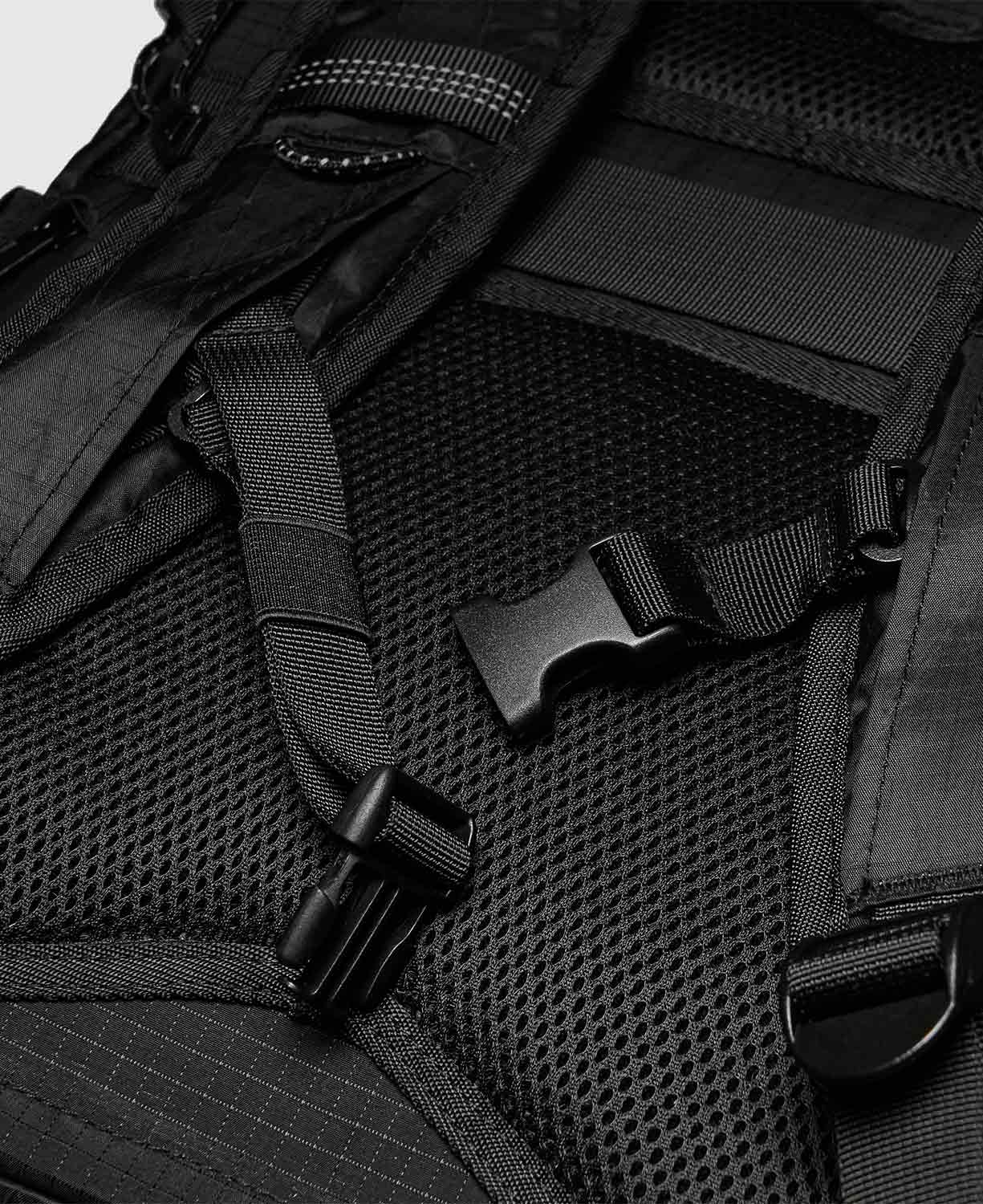 28L Backpack Black Series