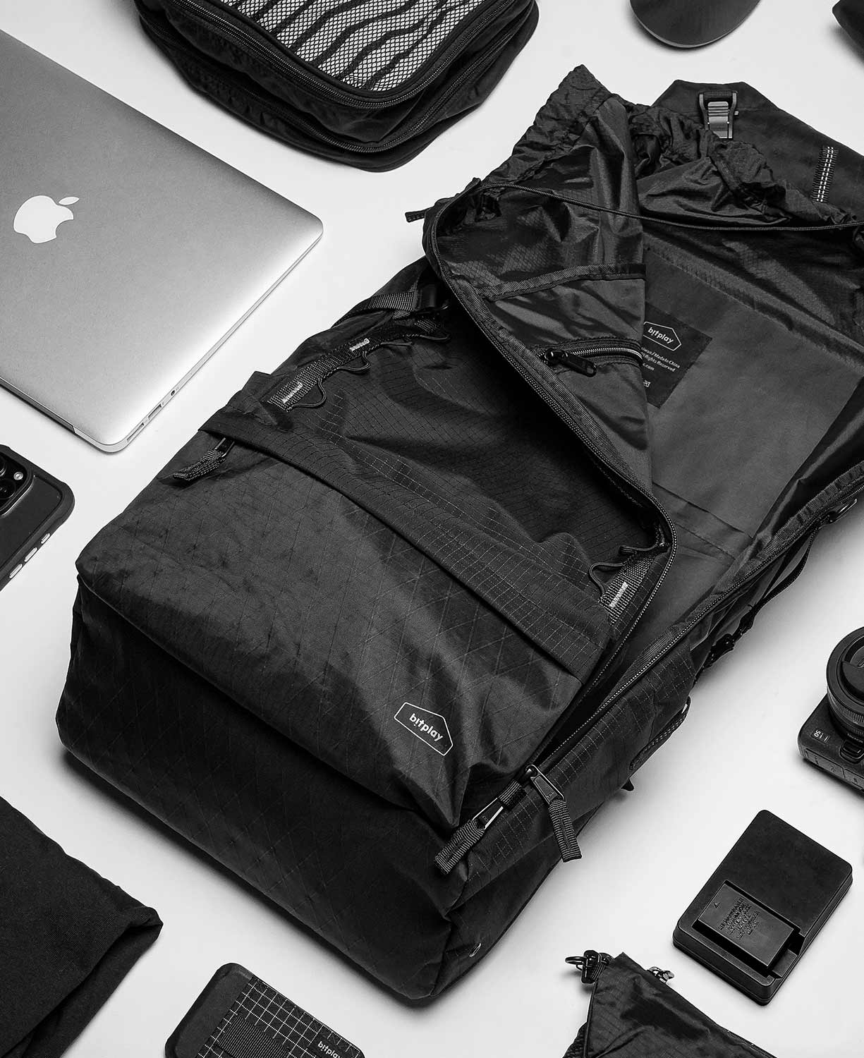 28L Backpack Black Series