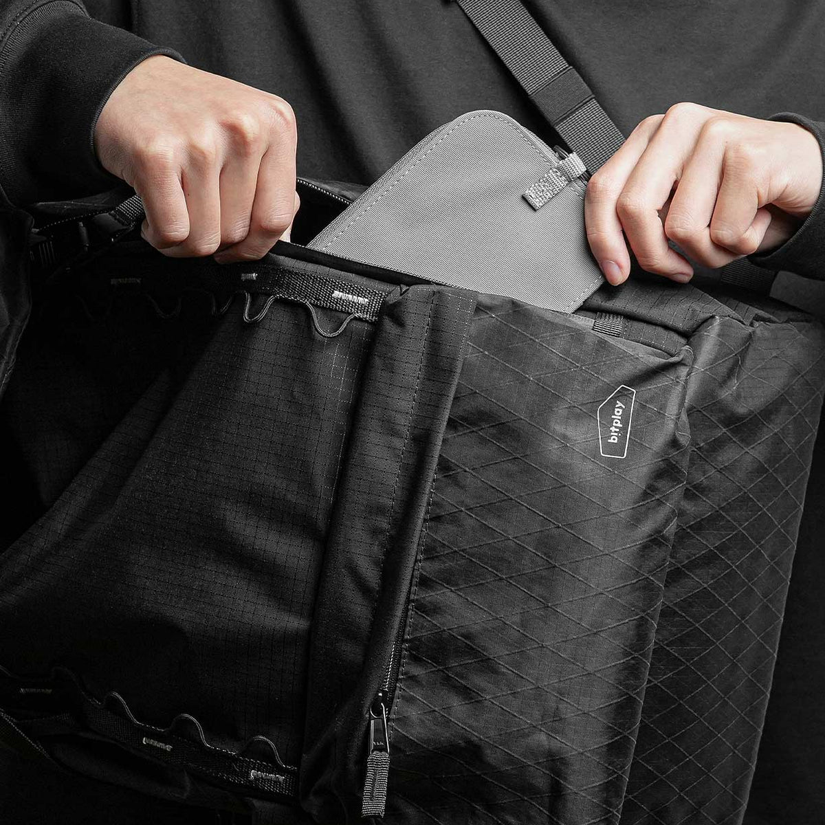 28L Backpack Black Series