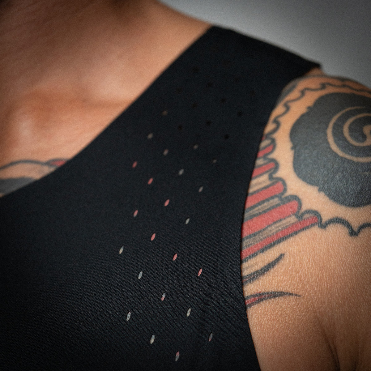 Illumi Trax Running Tank Black