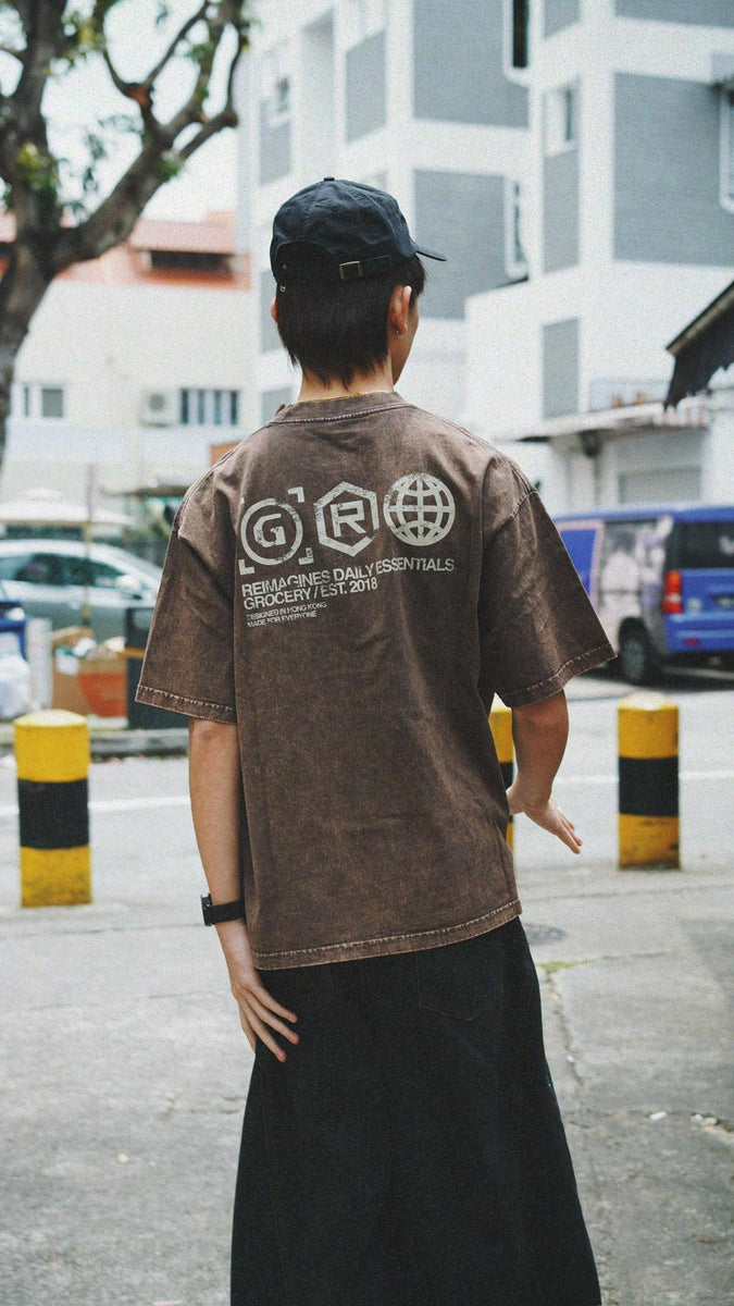 GROCERY DAILY ESSENTIALS WASHED GRAPHIC BOXY TEE/ BROWN