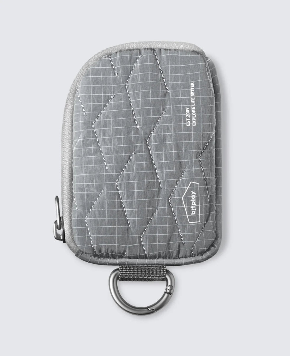 Magnetic Quilted Mini Pouch