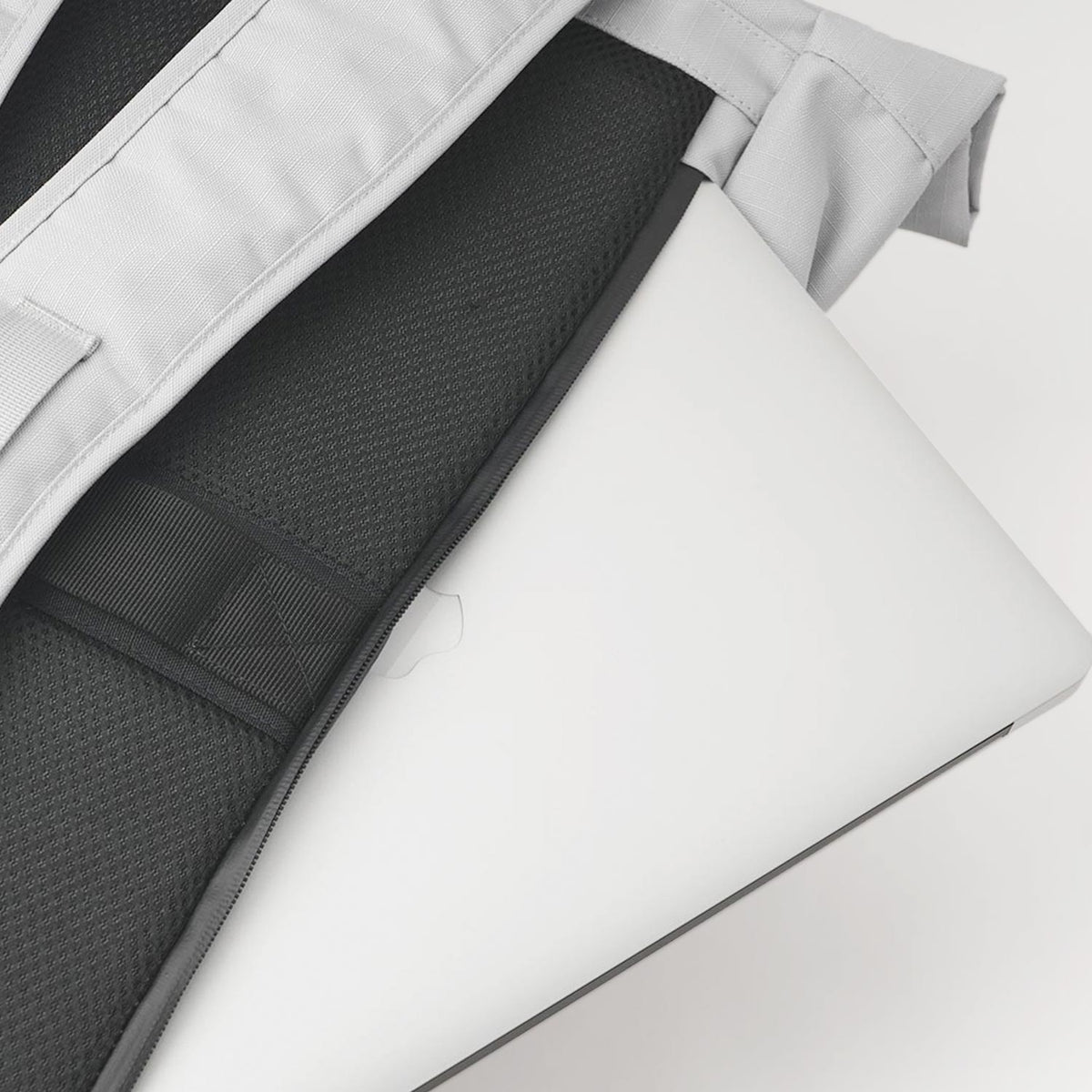 Urban Daypack 24L