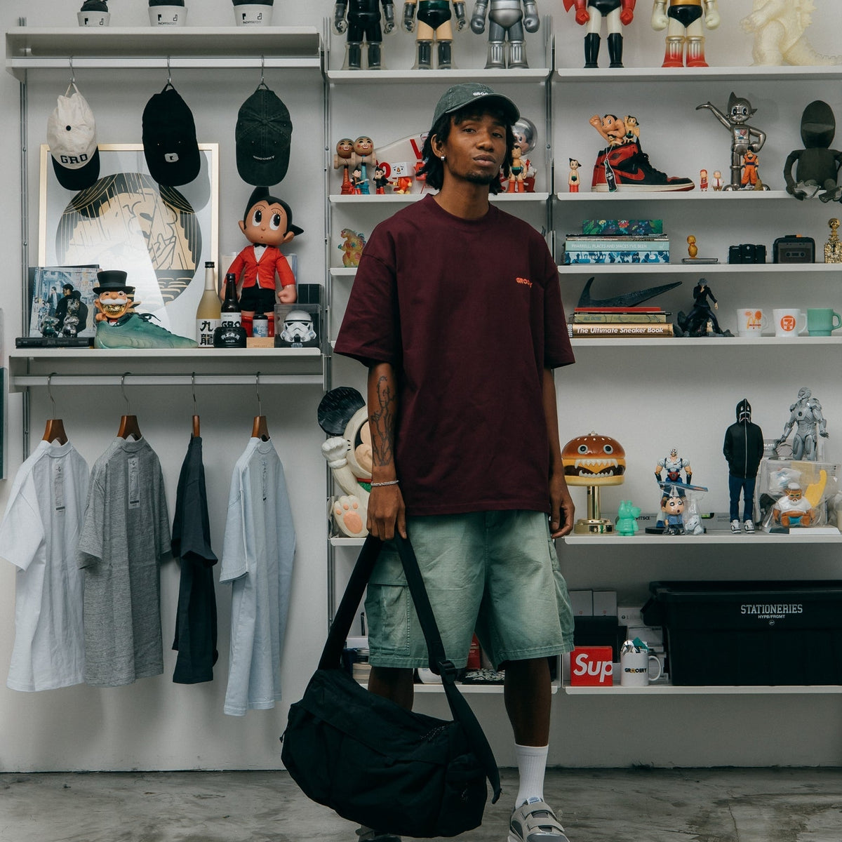 MOTION G LOGO TEE/ BURGUNDY