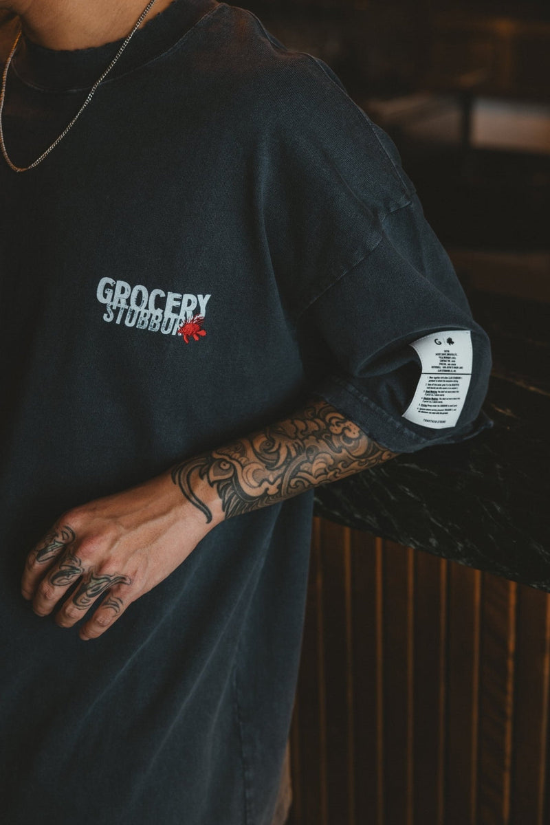 STUBBORN IS SEXY WASHED GRAPHIC TEE/ WASHED NAVY