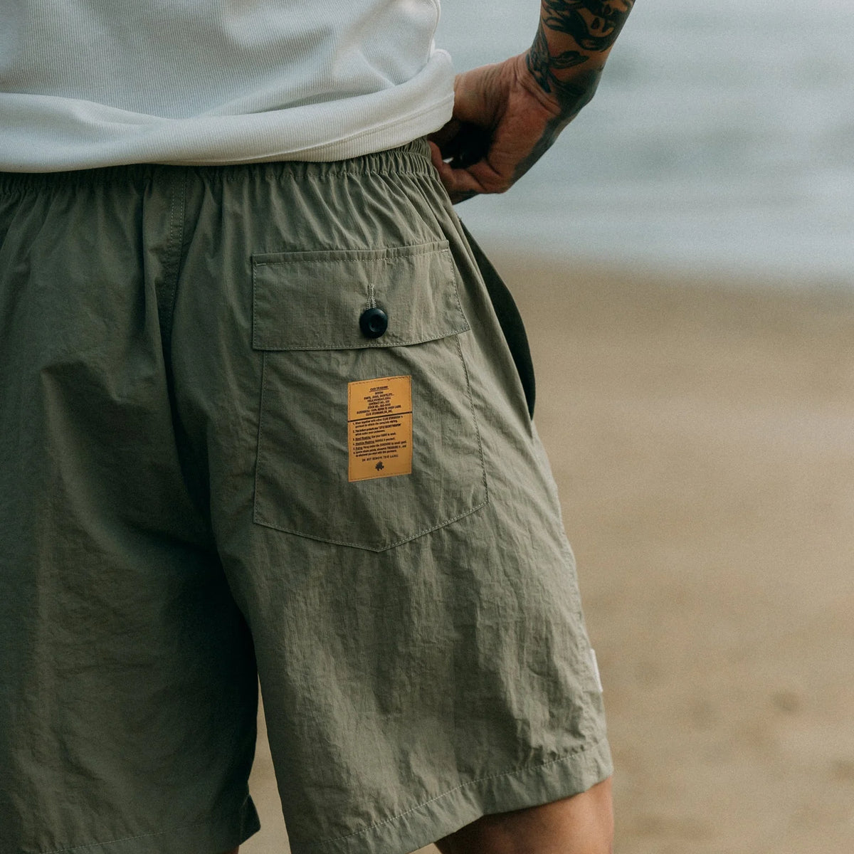 GROCERY x CLUB STUBBORN ULTRA SOUVENIR SHORTS - HAWAII KHAKI