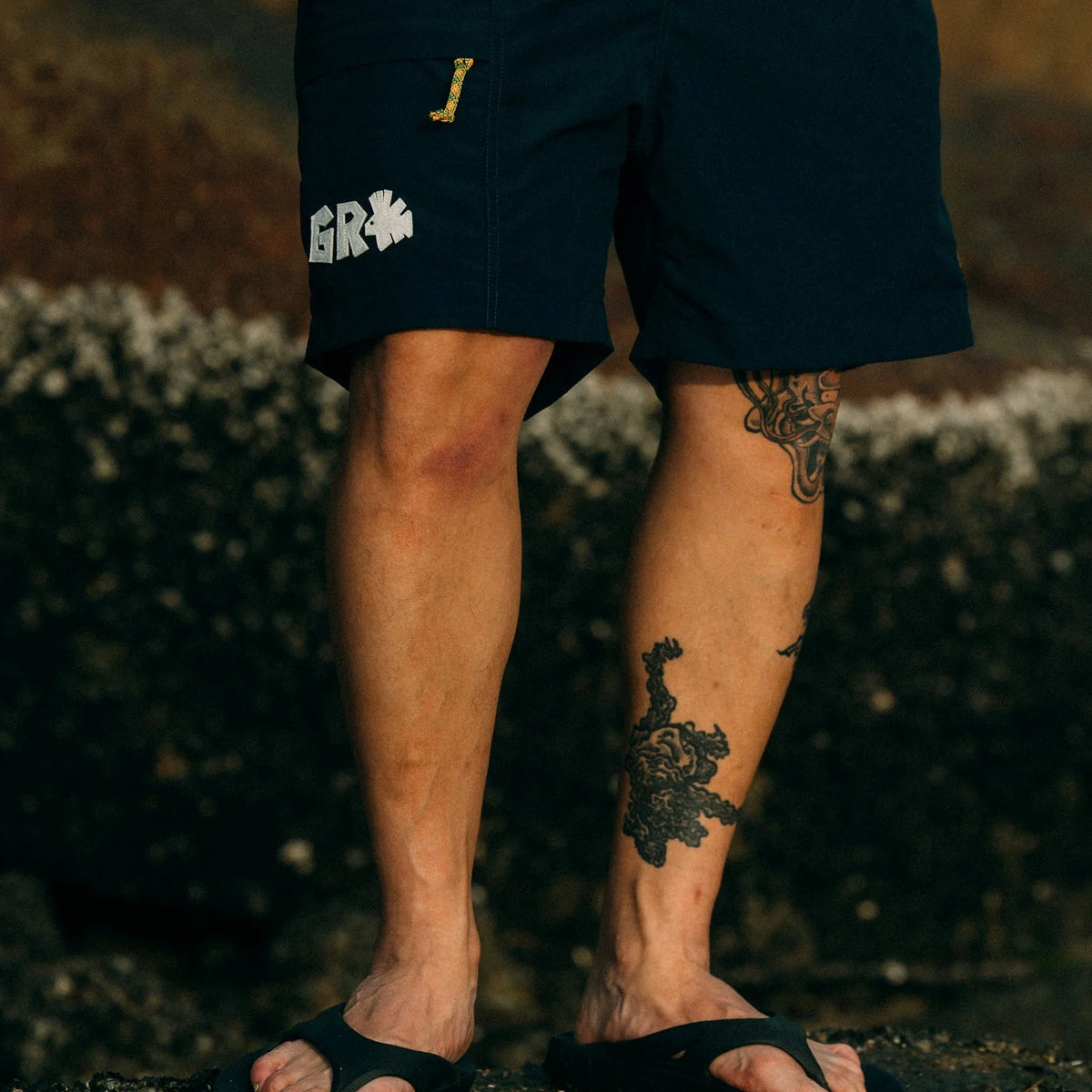 GROCERY x CLUB STUBBORN ULTRA SOUVENIR SHORTS - HAWAII NAVY