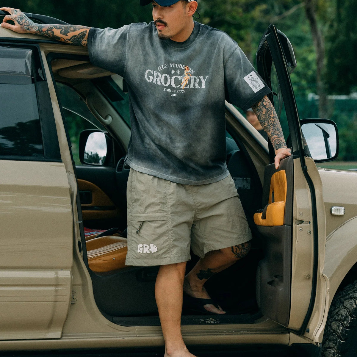 GROCERY x CLUB STUBBORN WASHED LOGO BOXY TEE - FADED CHARCOAL